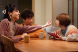 『恋です！〜ヤンキー君と白杖ガール〜』第8話より奈緒、岸谷五朗、杉咲花 （C）日本テレビ 