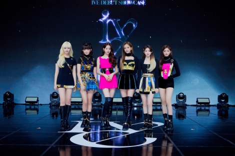 �f�r���[�V���[�P�[�X���J�Â���IVE�@�ʐ^�񋟁FSTARSHIP�G���^�[�e�C�������g 