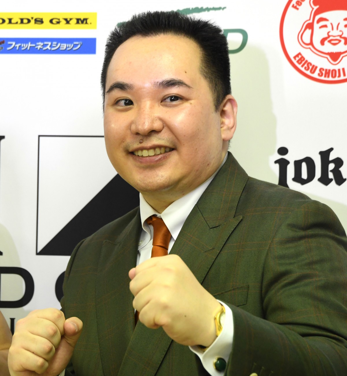 崇k 画像・写真 | ミルクボーイ、K-1大阪大会でリングアナに挑戦「『M-1』より緊張しました」 3枚目 | ORICON NEWS