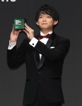 �yLINE NEWS AWARDS�z���ۗ���A���L�g���h����h�l�C�Ɏ��i���d���v���Ŋ��Ӂ@�Ȃł�Ɓu�����1�⊮���v 