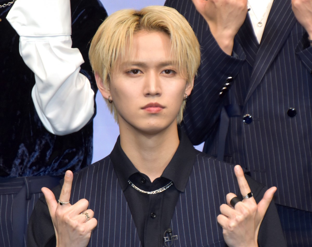 JO1白岩瑠姫、センター務め「また1歩前を向いて歩き出す」 5thシングル