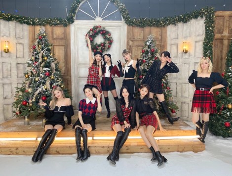 画像・写真 | TWICE、9人そろってクリスマス感たっぷりな新曲発売