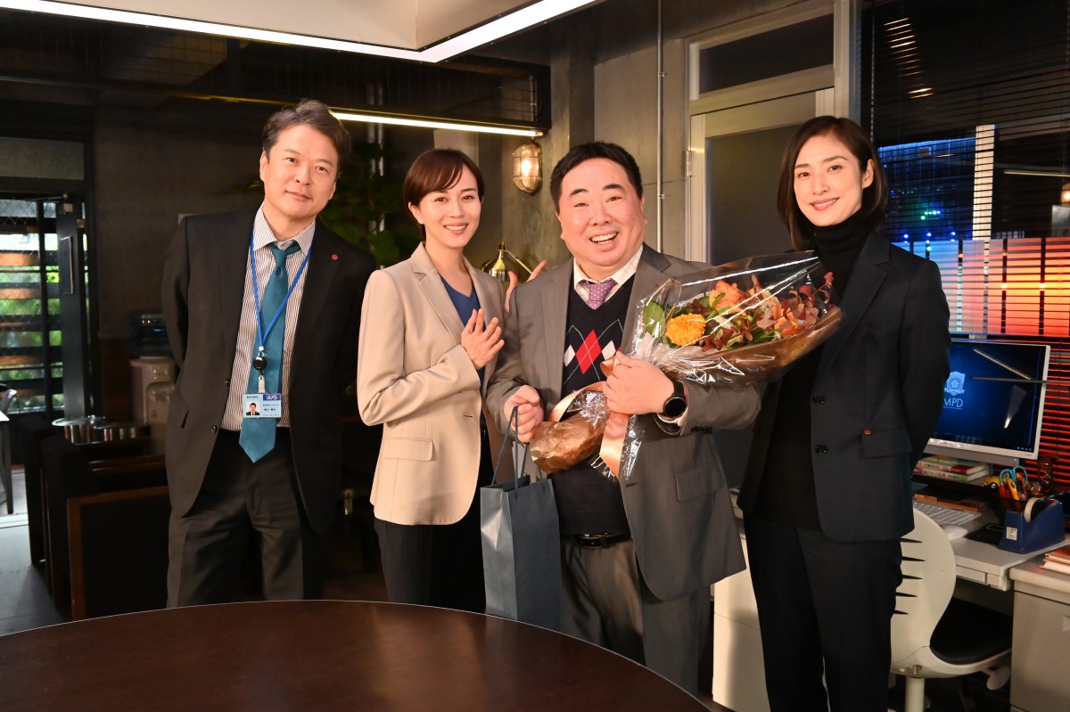 h}wً}撲xVtXyṼNNAbv(C)er 