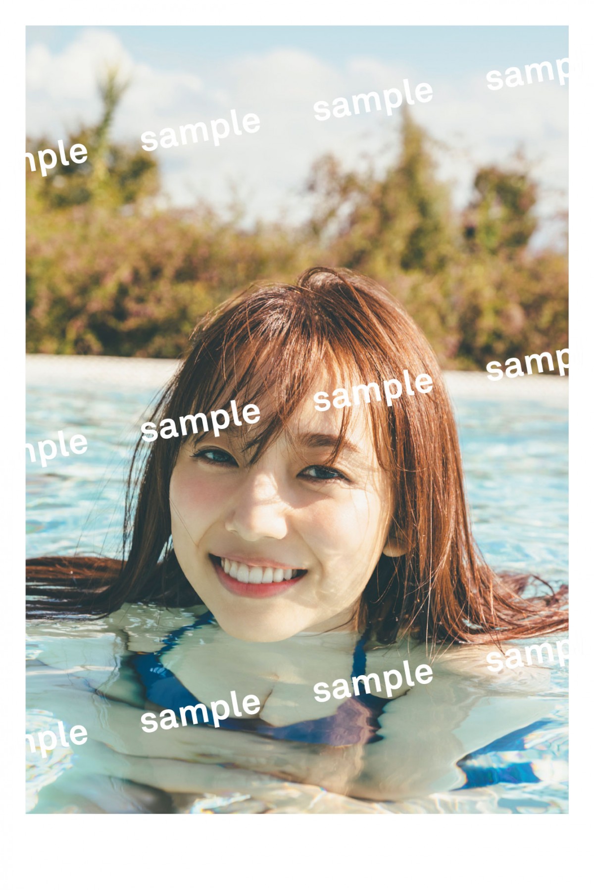 画像・写真 | 乃木坂46新内眞衣、自身セレクトの写真集“裏表紙”公開 秋元康氏は今後に期待「彼女なら大丈夫。どこに行っても、好かれるだろう」  21枚目 | ORICON NEWS