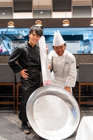 ���z300���~���̎�Ԃ萮�`���s�����u�����߂�����v�Ώo�؃V�F�t�i�E�j���_�E���^�C�����̗l�q 