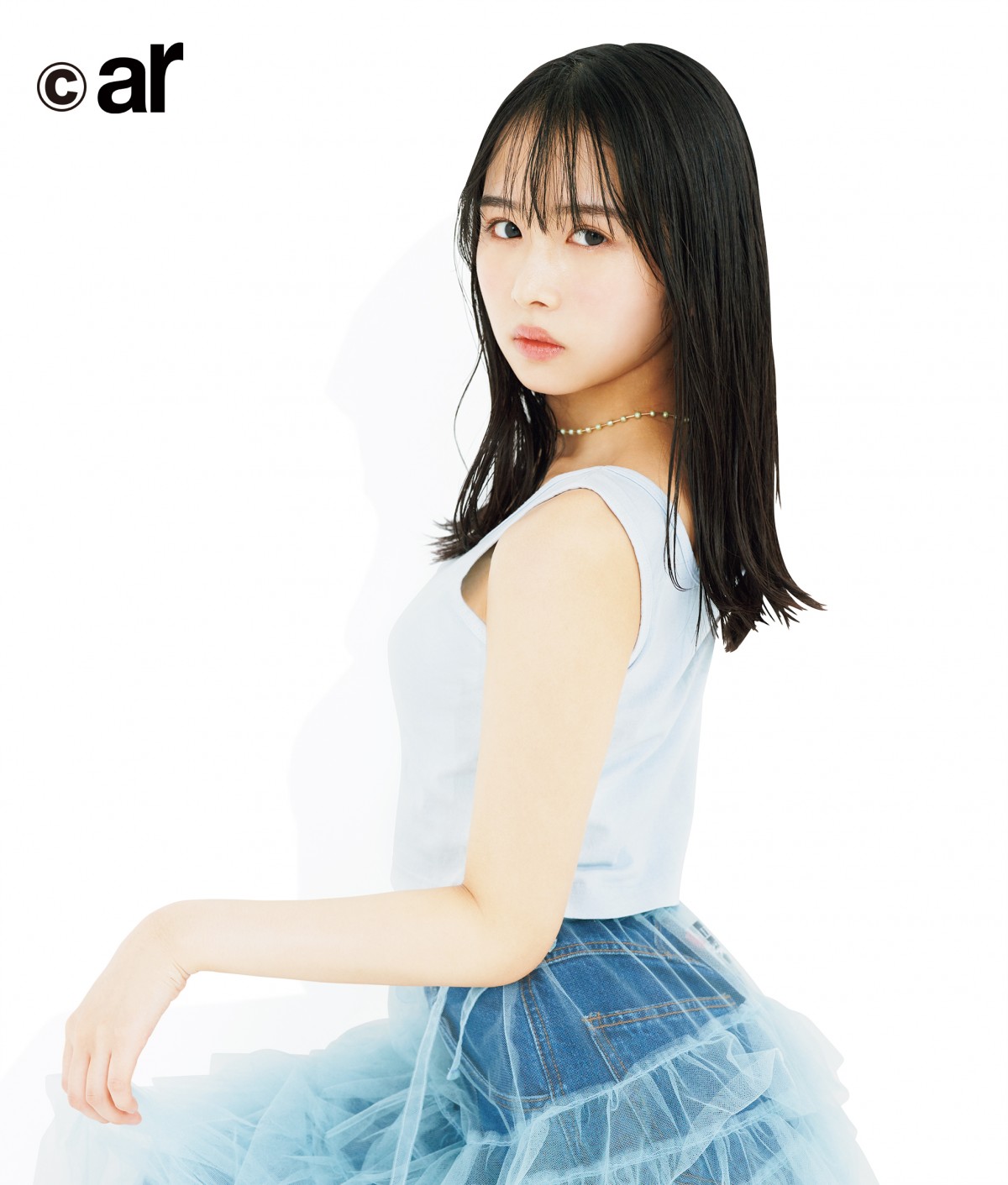 富田鈴花　アイコラ 日向坂46の“秘蔵っ子”上村ひなの、タンクトップで透明感抜群の“ベイビースキン”披露 | ORICON NEWS