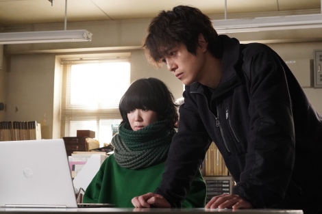 木曜劇場『ゴシップ＃彼女が知りたい本当の○○』第2話カット（C）フジテレビ 