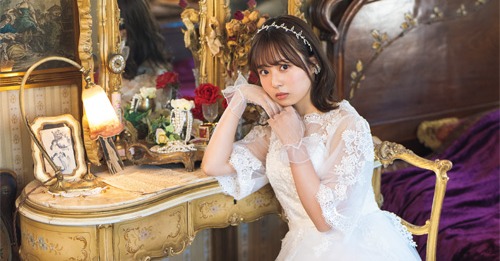 乃木坂46佐藤璃果「プリンセスLica」ドはまりのお姫様姿で魅了