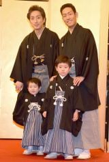 ��������Y�A���j�Ǝ��j�̏�����Ɋ��ҁu�����p�����E���O�Y��������v 