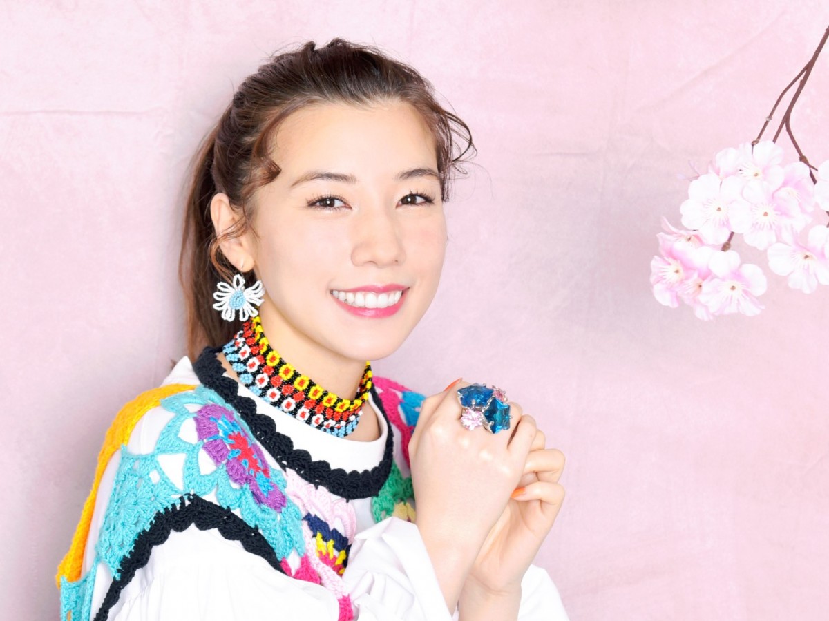 芸能人　鼻毛 