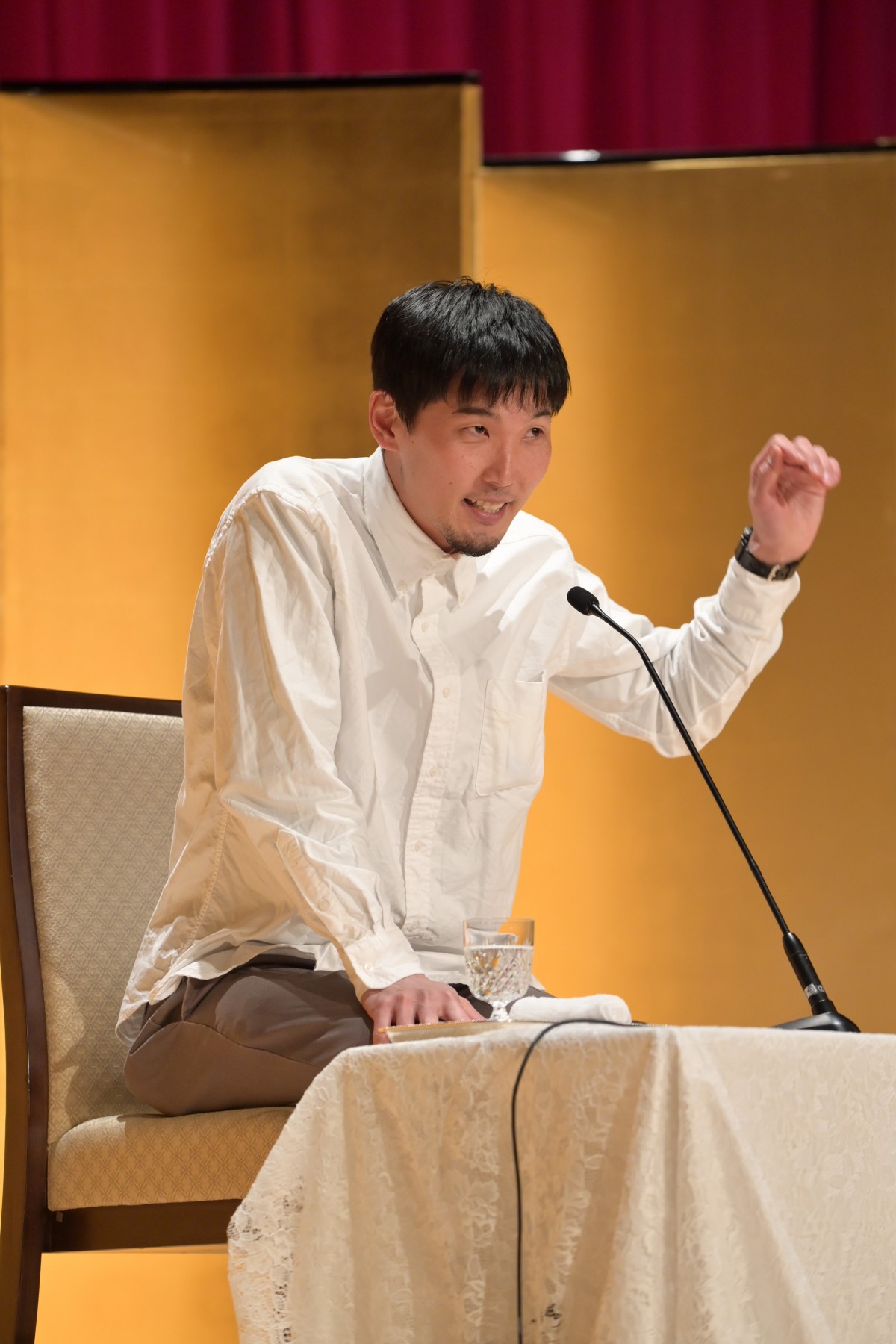 新潮社刊行作品が、第169回芥川龍之介賞・直木三十五賞の候補作