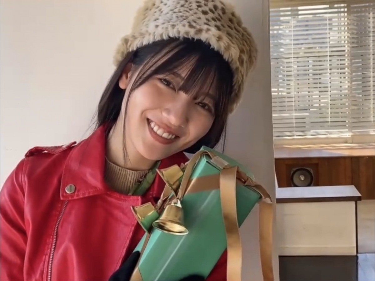 画像・写真 | 日向坂46河田陽菜、“純白ビキニ”でおちゃめなポーズ披露