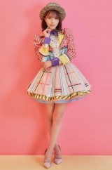 �O��I���u�ʐ^�W�v2�T�A��9�� ��������̎x�����W�߂�O��́g�A�C�h���h�ʐ^�W 