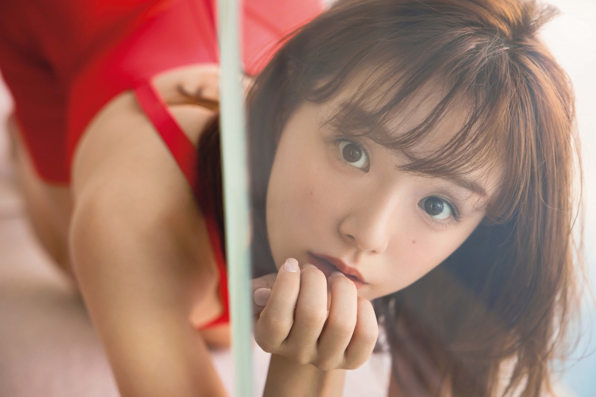 画像・写真 | “グラビアレジェンド”篠崎愛、まぶしすぎる「色白美肌」解禁 4年ぶり写真集特典カット 3枚目 | ORICON NEWS