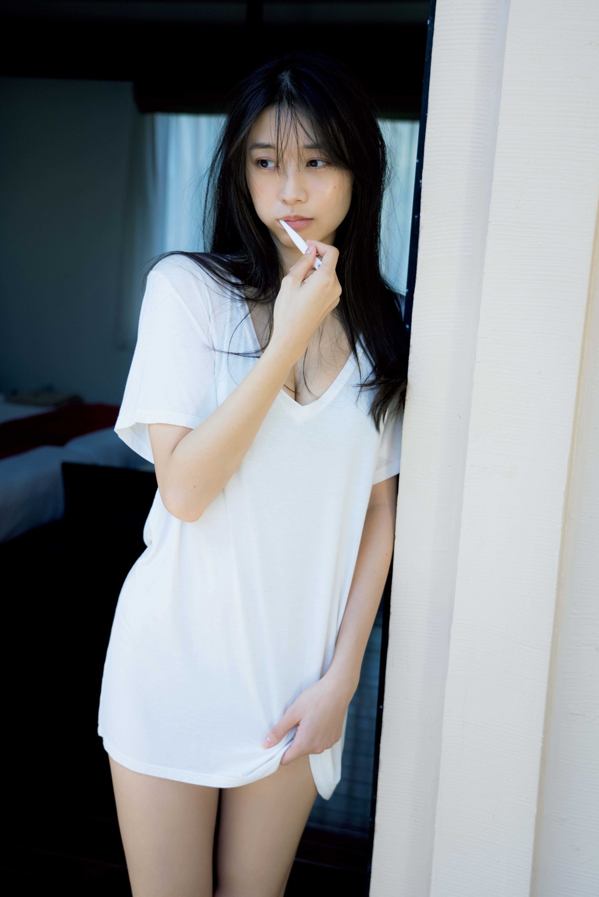 モー娘。の牧野真莉愛「写真集」5位 “モー娘。のグラビア女王”の名に