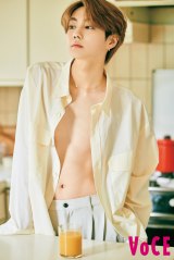 吉野北人の肉体美チラリ 『VOCE』人気企画で“ほくぼとけ”の魅力全開