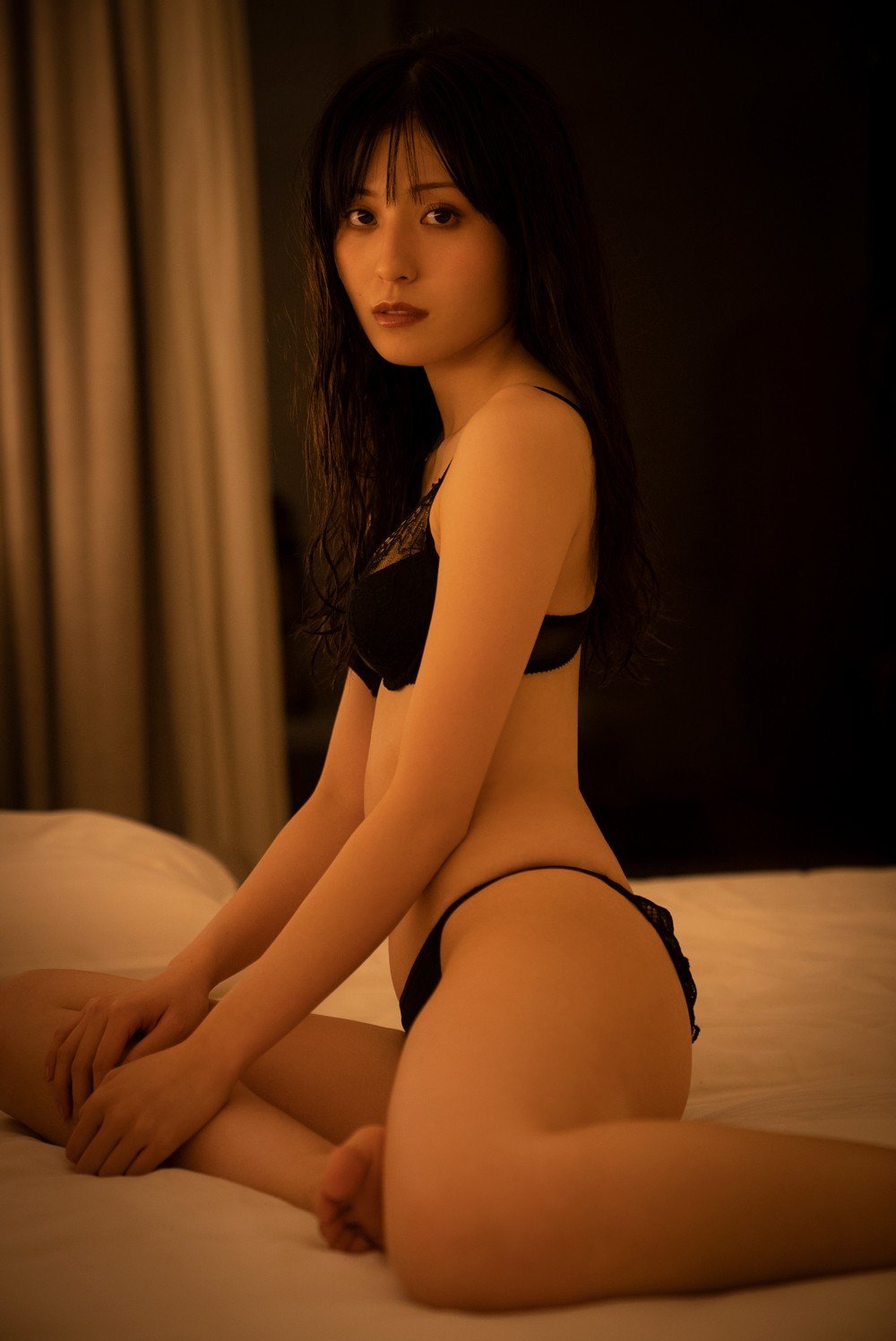 ２６時のマスカレイド　吉井美優　等身大タペストリー 画像・写真 | 26時のマスカレイド・吉井美優「写真集」10位 美