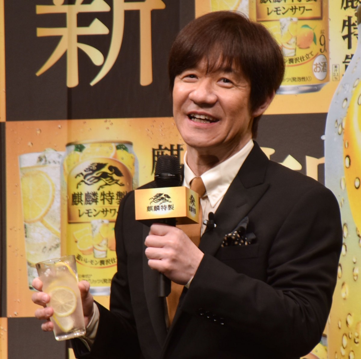 内村光良、午前11時にレモンサワー3杯で苦笑い「ヤバい」 ホロ酔いで