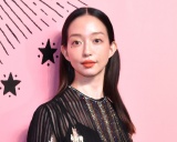 �����ԁA���e�Ɛe�q3�V���b�g�u�����e�����f������̂悤�v�u���Z���񂨎o����Ɍ�����v 