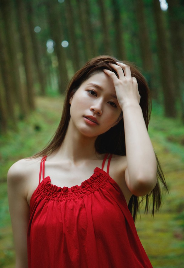 美女　グラビア　生見愛瑠　めるる　L版写真　コレクション　200枚　セット めるるボディ“全開！生見愛瑠の1st写真集「はじまり。」から先行