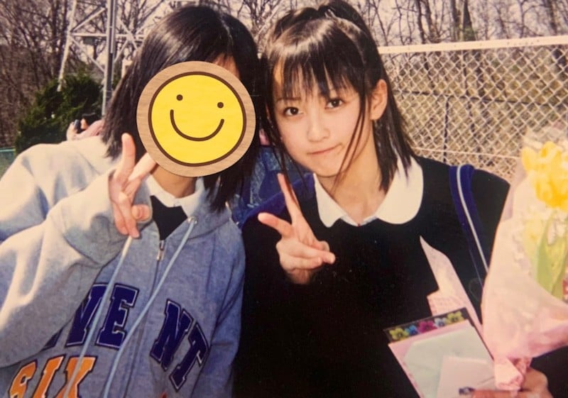 小松彩夏、20年前の中学卒業写真公開 ファン歓喜「制服まで似合ってる