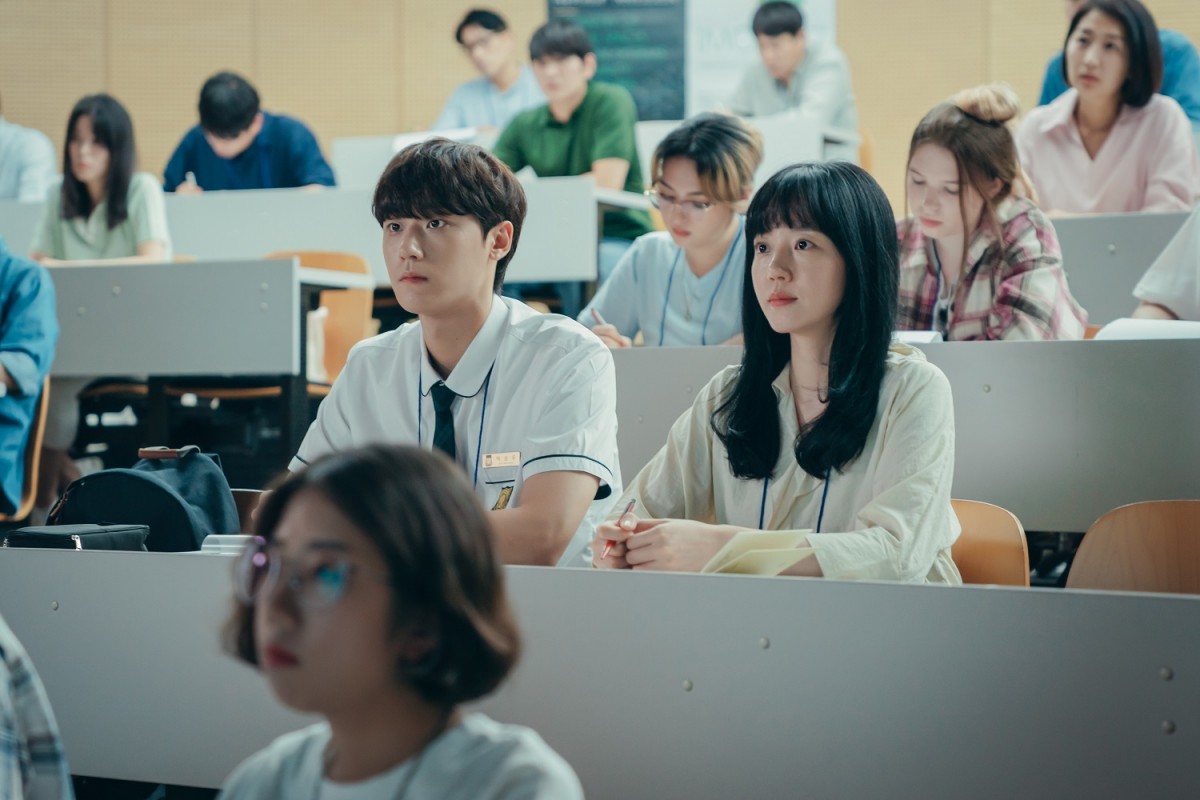 h}wRA()x(C)STUDIO DRAGON CORPORATION 