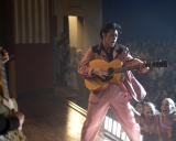 I[XeBEog[唲ĂꂽfwGBXxi71Jj AUSTIN BUTLER as Elvis in Warner Bros. Picturesf drama gELVIS,h a Warner Bros. Pictures release. 