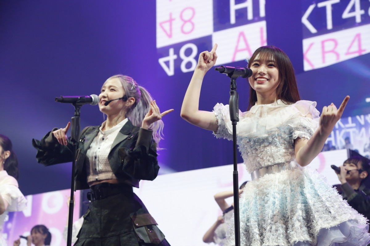 矢吹奈子＆本田仁美、IZ*ONE解散後初共演「夢がかなってうれしい」 「ヘビロテ」Wセンター | ORICON NEWS