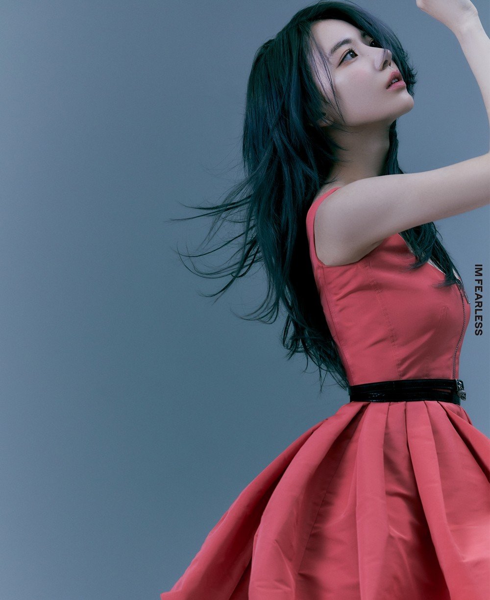 NACHE 宮脇咲良　ルセラフィム　Le Sserafim 元IZ*ONEの宮脇咲良も！HYBE初のグループ、LE SSERAFIM（ル