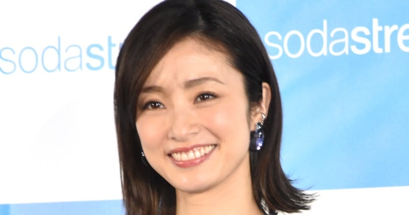 上戸彩、春らしいワンピ姿で魅了「フレッシュな感じで選びました