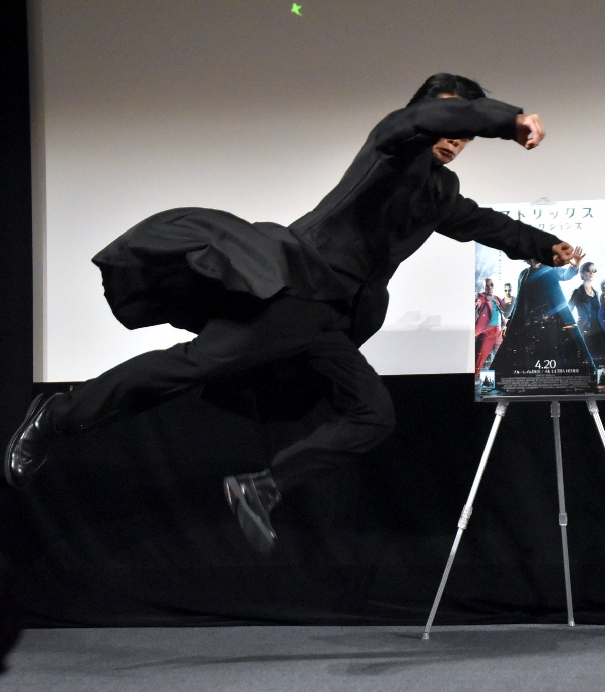 マトリックス ネオ マヂラブ、最強キャラ論争に『マトリックス』ネオを推す「内から破壊し