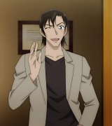 �R�i���u�x�@�w�Z�ҁvCASE.��������A5�E7�������� ��ʃJ�b�g���J�ō��R��?�̗l�q�� 