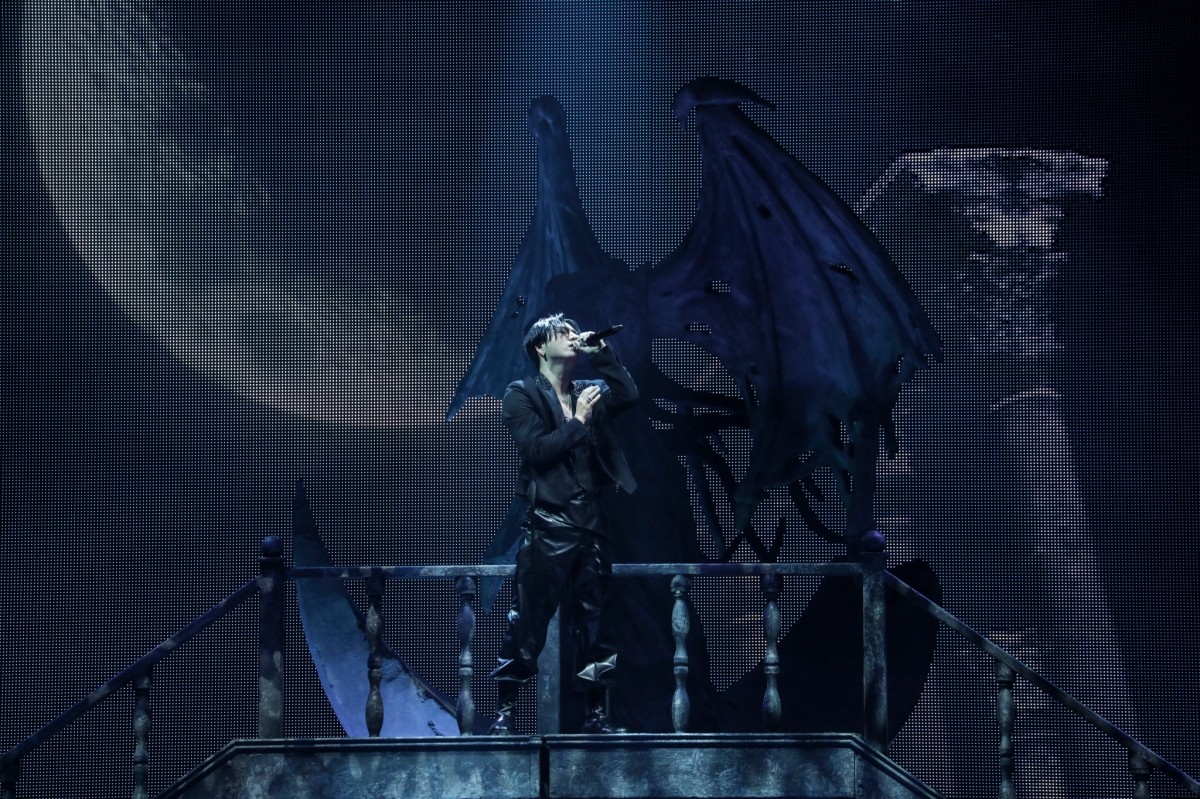 登坂広臣“OMI”全国アリーナツアー完走「恐怖や孤独がありながらも