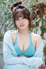 ��a�c��߁A�_�炩�ȕ��͋C�̐�i�{�f�B�O���r�A �wBOMB�x����ŕ\���y�I���R���Ɛ�J�b�g�z 