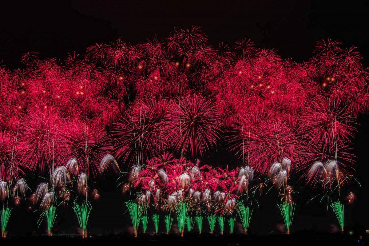 世界初 ストーンズ60周年を1万4000発の花火で祝う ミック・ジャガー