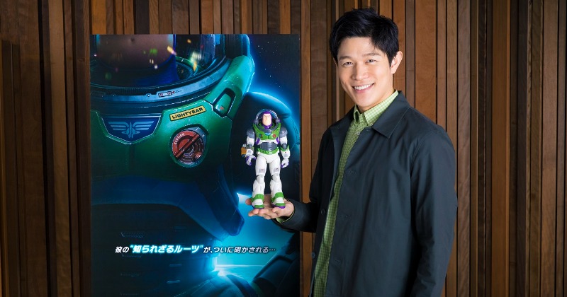 鈴木亮平、日本版バズ・ライトイヤーに決定「おもちゃとの言い方の違い