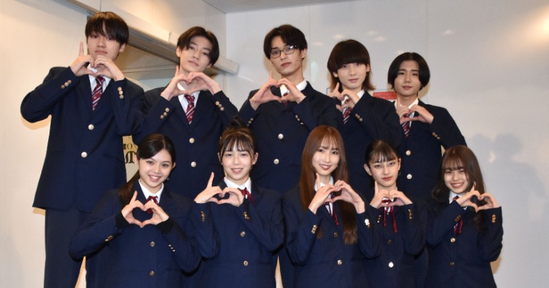 SPARK of LOVE 飯塚瑠乃 イーチ 佐々木杏莉 藤咲碧羽 バラ売り〇 ONE LOVE ONE HEART、初舞台に気合十分 リーダー佐々木杏莉