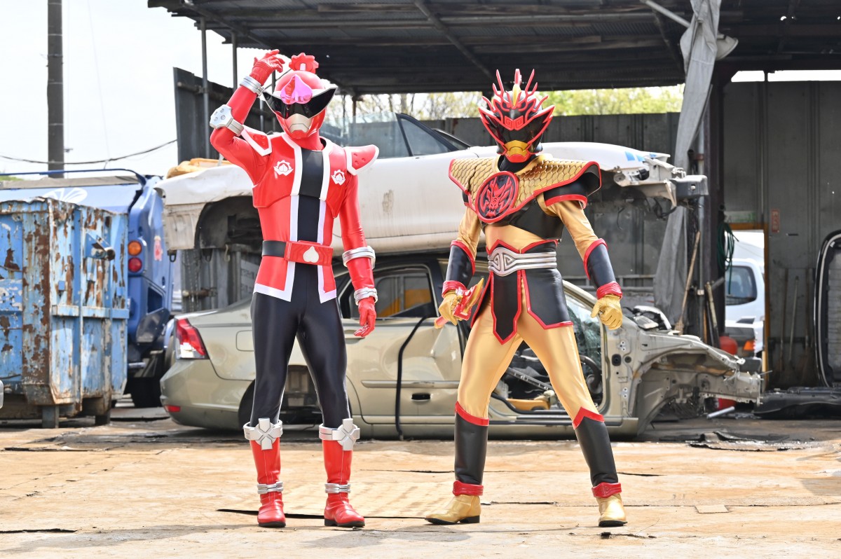 高感度ショップで2023年売れたブランド 暴太郎戦隊ドンブラザーズ 桃井タロウ 住まう フルセット 衣装 Tシャツ・アパレル