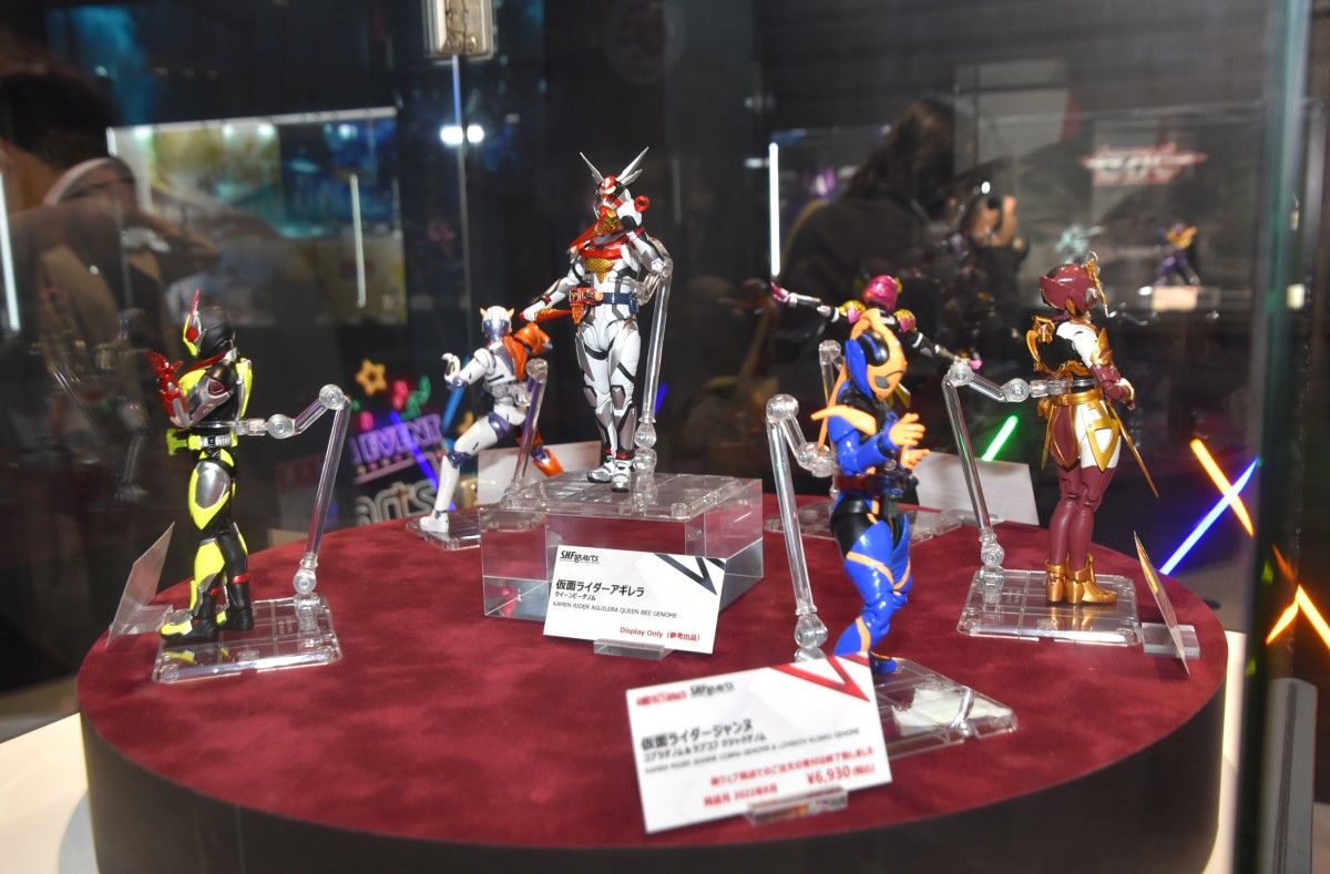 リバイス』仮面ライダーバイス プテラゲノム、仮面ライダーアギレラや