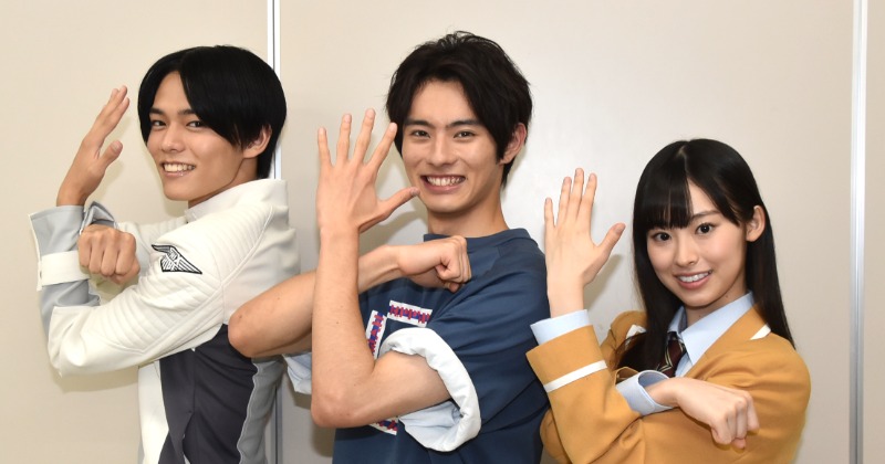 仮面ライダーリバイス グッズ 前田拳太郎ぬいぐるみ （日向亘