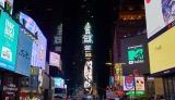 米ニューヨークのタイムズスクエアにXGを起用したSpotifyの巨大デジタルサイネージ広告(縦60メートル)が登場 