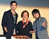 �f��w�g�b�v�K�� �}�[���F���b�N�x�i���J���j�̃g���E�N���[�Y�o�[�X�f�C�C�x���g�ɏo�Ȃ����i������jUTA�A�˓c�ޒÎq���A�X��q�V �iC�jORICON NewS inc. 