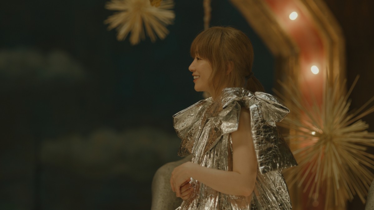 奇跡の50歳”YUKI、変わらぬビジュアルに衝撃を受ける人が続出