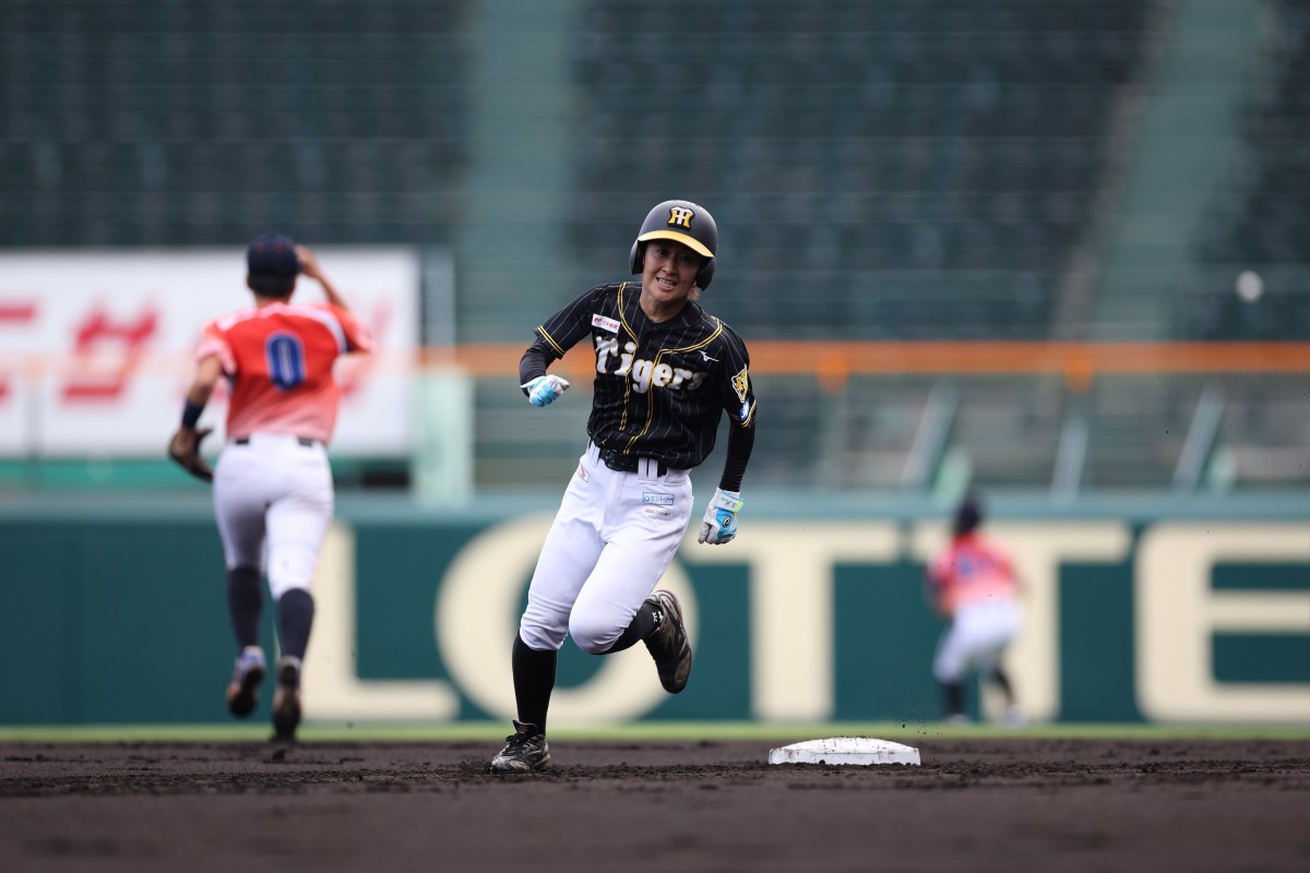 bqŏ̗Ks_^CK[X Women 