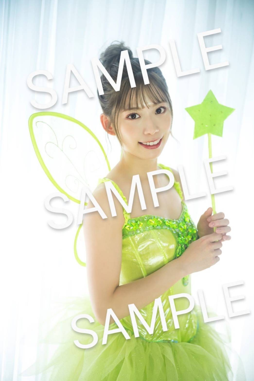 ひな図書　東村芽依　サイン入りポストカード 日向坂46東村芽依、特典ポストカード公開 自然体な姿から