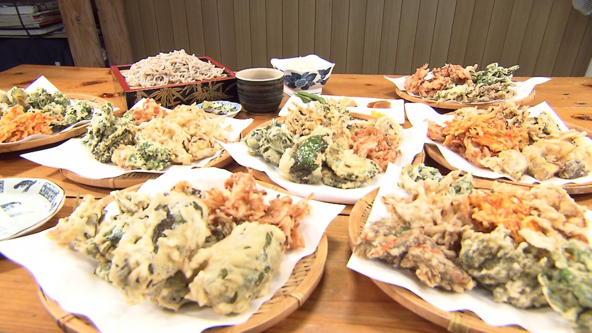 オモウマい店』沖縄県に初上陸 天ぷら無限おかわり付き“うどん