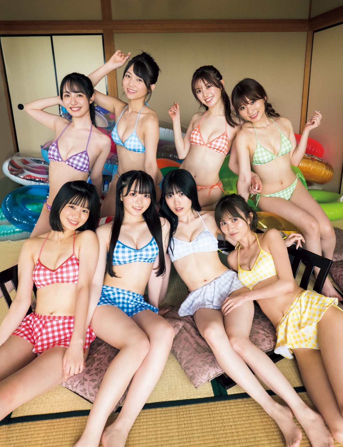 SUPER☆GiRLS、メンバーカラーの水着で夏休み満喫 『週プレ』グラビア登場 | ORICON NEWS