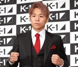 �����A�E���̎�p�I���� �ė��T�ɂ͂Ђ��̎�p�u���͎����̐g�̂Ƃ̐킢�v 