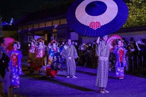 画像・写真 | 東映太秦映画村に幻想的な“夜の遊郭”が登場 限定ナイト