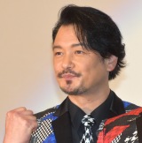 �w�X�[�p�[�퓬 ����W���[ �ǂ���������Ɓx�̊�����I���䂠�����ɓo�d��������E���c����� �iC�jORICON NewS inc. 